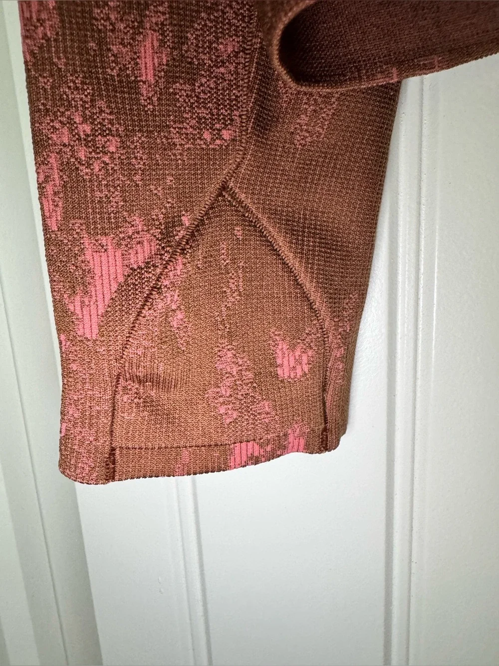 Lululemon Swiftly Tech Long Sleeve Shirt Race Length Roasted Brown / Brier Rose - Picture 3 of 14